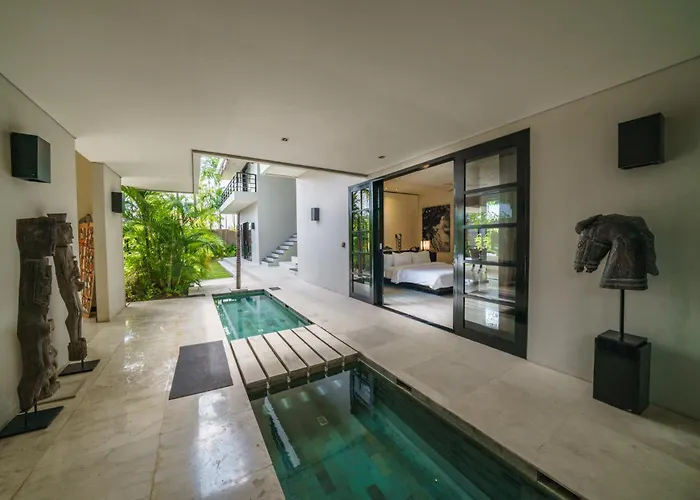 Villa Exquisite 4bd Luxury In The Heart Of Berawa