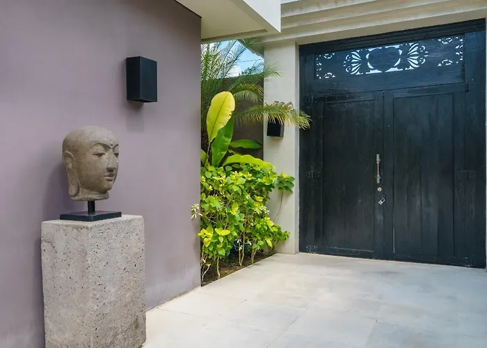 Villa Exquisite 4bd Luxury In The Heart Of Berawa