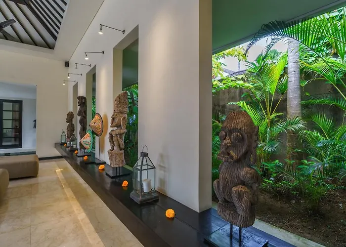 Villa Exquisite 4bd Luxury In The Heart Of Berawa