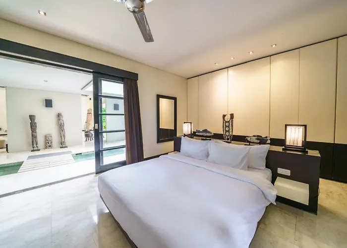 Exquisite 4bd Luxury In The Heart Of Berawa Villa