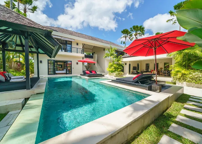 Villa Exquisite 4bd Luxury In The Heart Of Berawa *