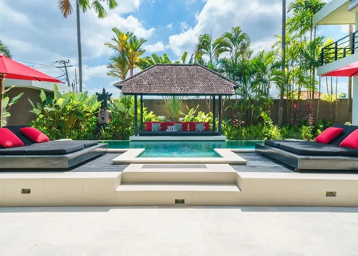 Villa Exquisite 4bd Luxury In The Heart Of Berawa *