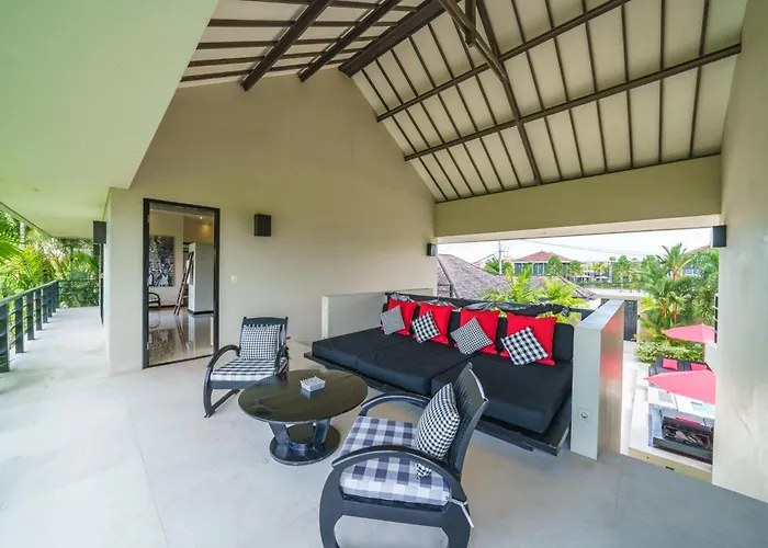 Exquisite 4bd Luxury In The Heart Of Berawa Canggu (Bali)