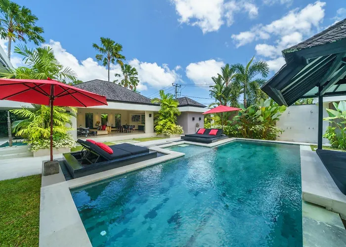 Villa Exquisite 4bd Luxury In The Heart Of Berawa