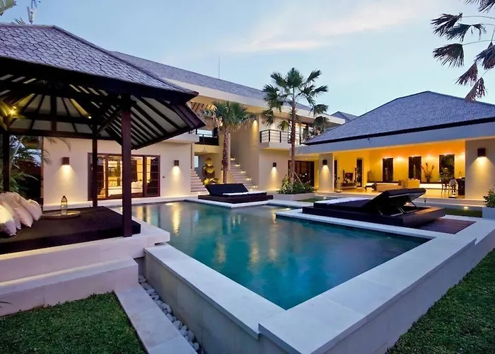 Villa Exquisite 4bd Luxury In The Heart Of Berawa Canggu (Bali)
